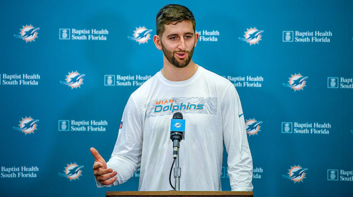 josh-rosen-dolphins-nfl-draft.jpg